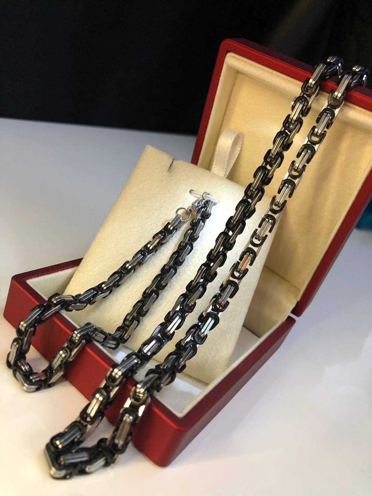 5mm Kral Erkek Çelik Siyah Beyaz Set • Işıklı Kutuda • Sevgiliye • Eşe • Babaya Bileklik Kolye