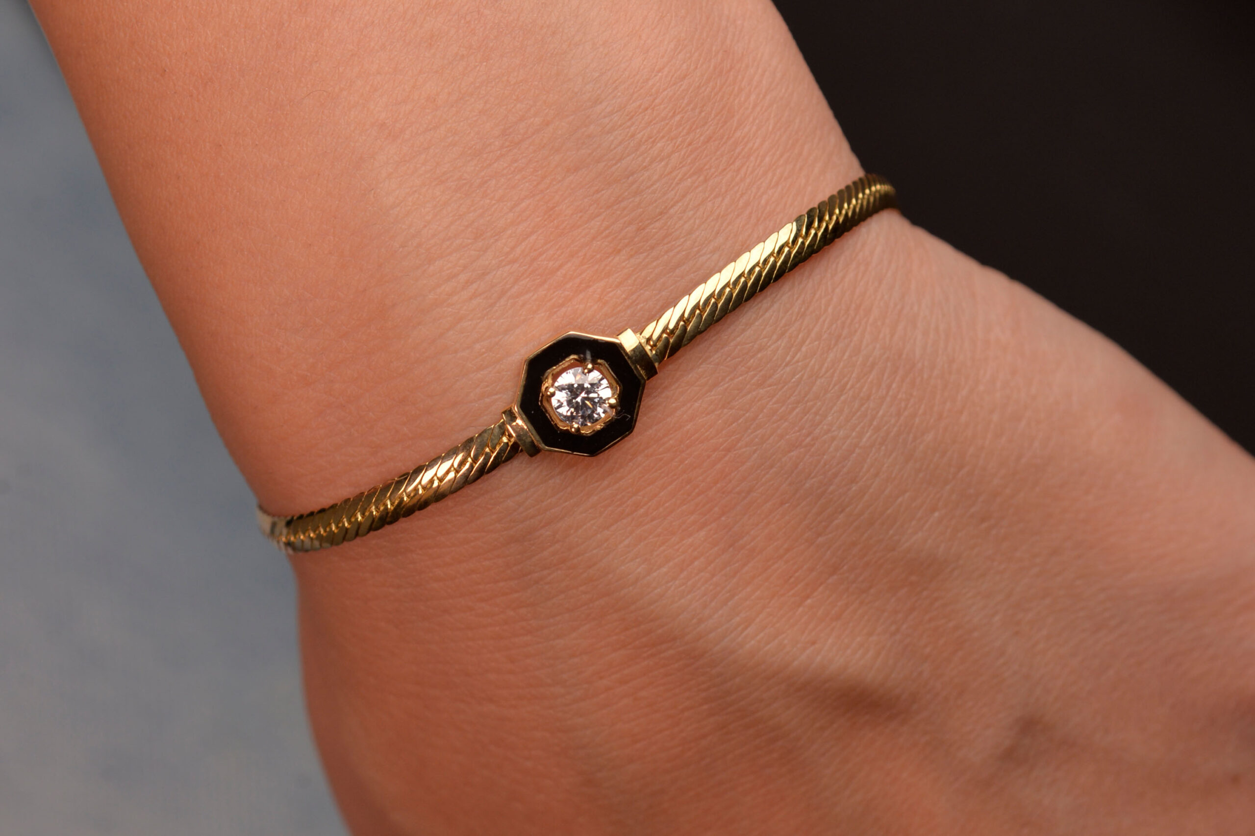 Vog 18 K Gold Kaplama 925 Ayar Gümüş Bileklik • Serenay Sarıkaya Bileklik • Çağla Bileklik