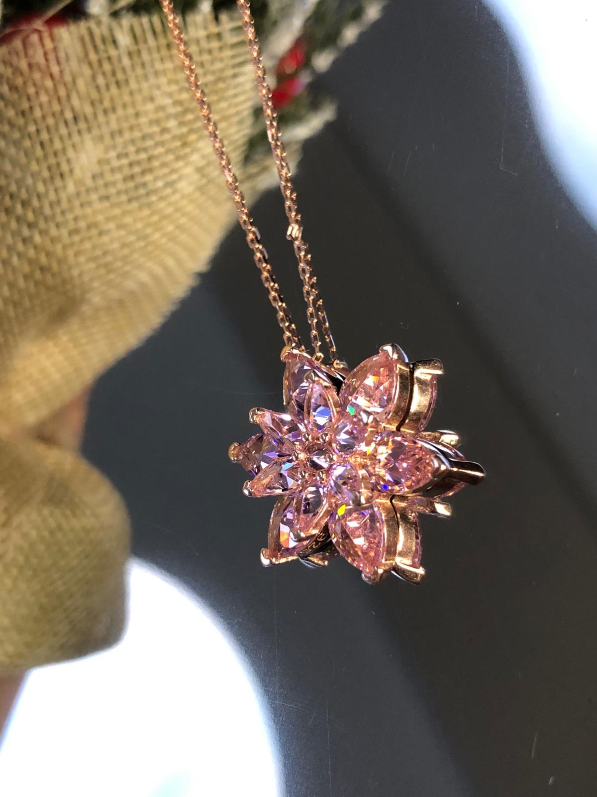  Vog Pembe Taşlı Lotus Çiçeği Büyük Boy 925 Ayar Gümüş Sevgiliye Eşe Anneye Kolye