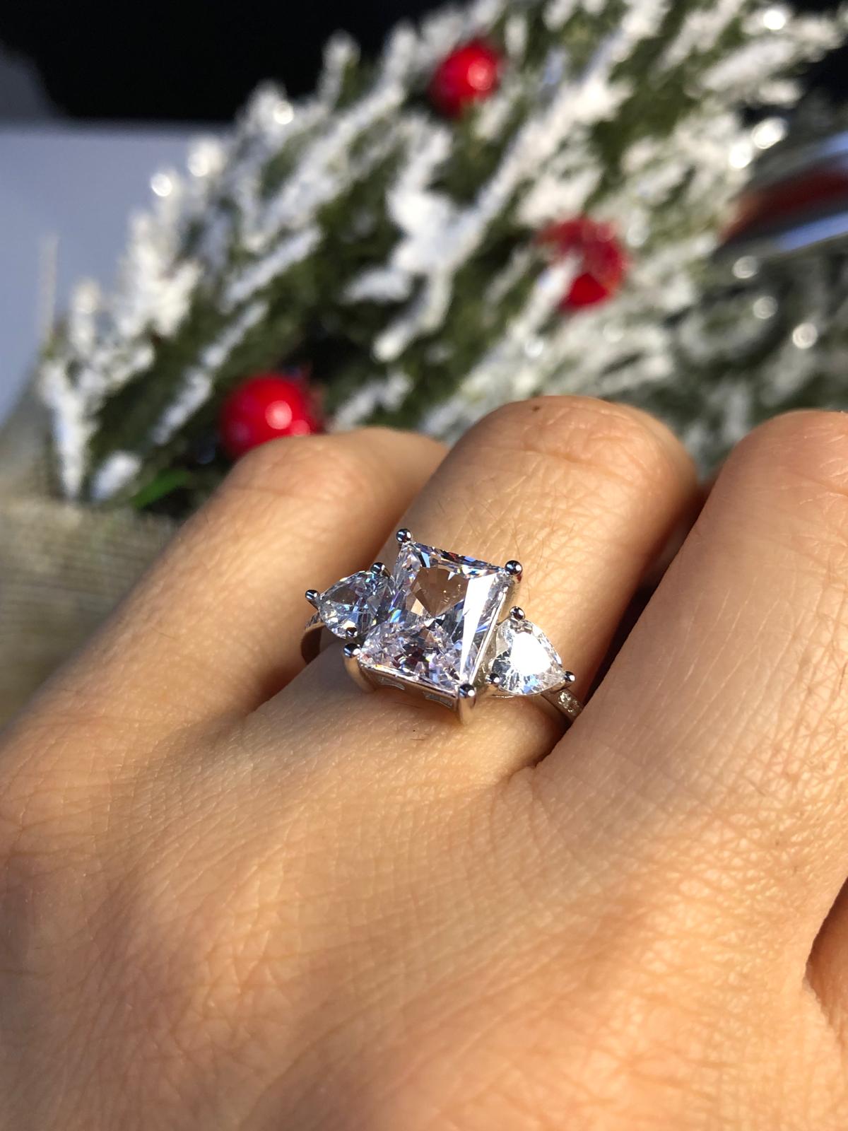Vog Pırlanta Tasarım Baget V Kalp Effective Diamond Taşlı 925 Gümüş Evlilik Teklifi Yüzük