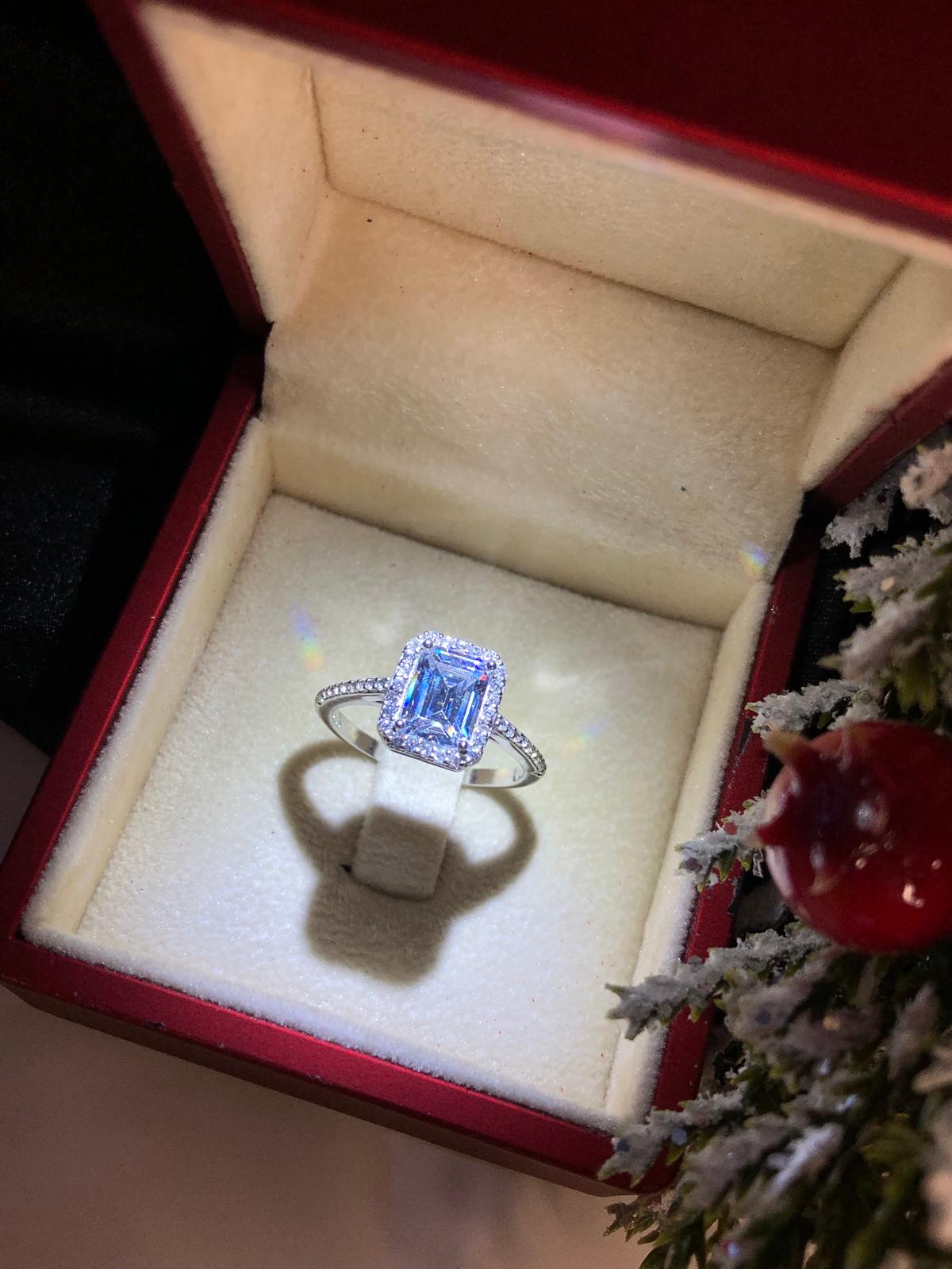 Vog Pırlanta Montür Effective Diamond Baget Evlilik Tektaşı 925 Ayar Gümüş Sevgiliye Eşe Yüzük