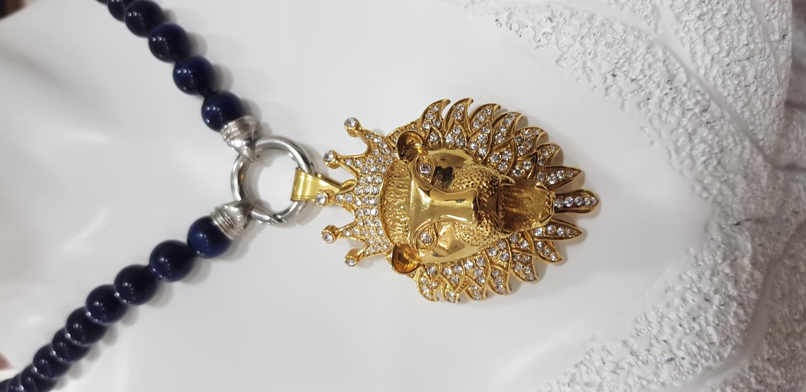 ÇELİK KOYU MAVİ KAPLAN GÖZÜ TAŞLI SARI ASLAN(LION) KAFASI KOLYE