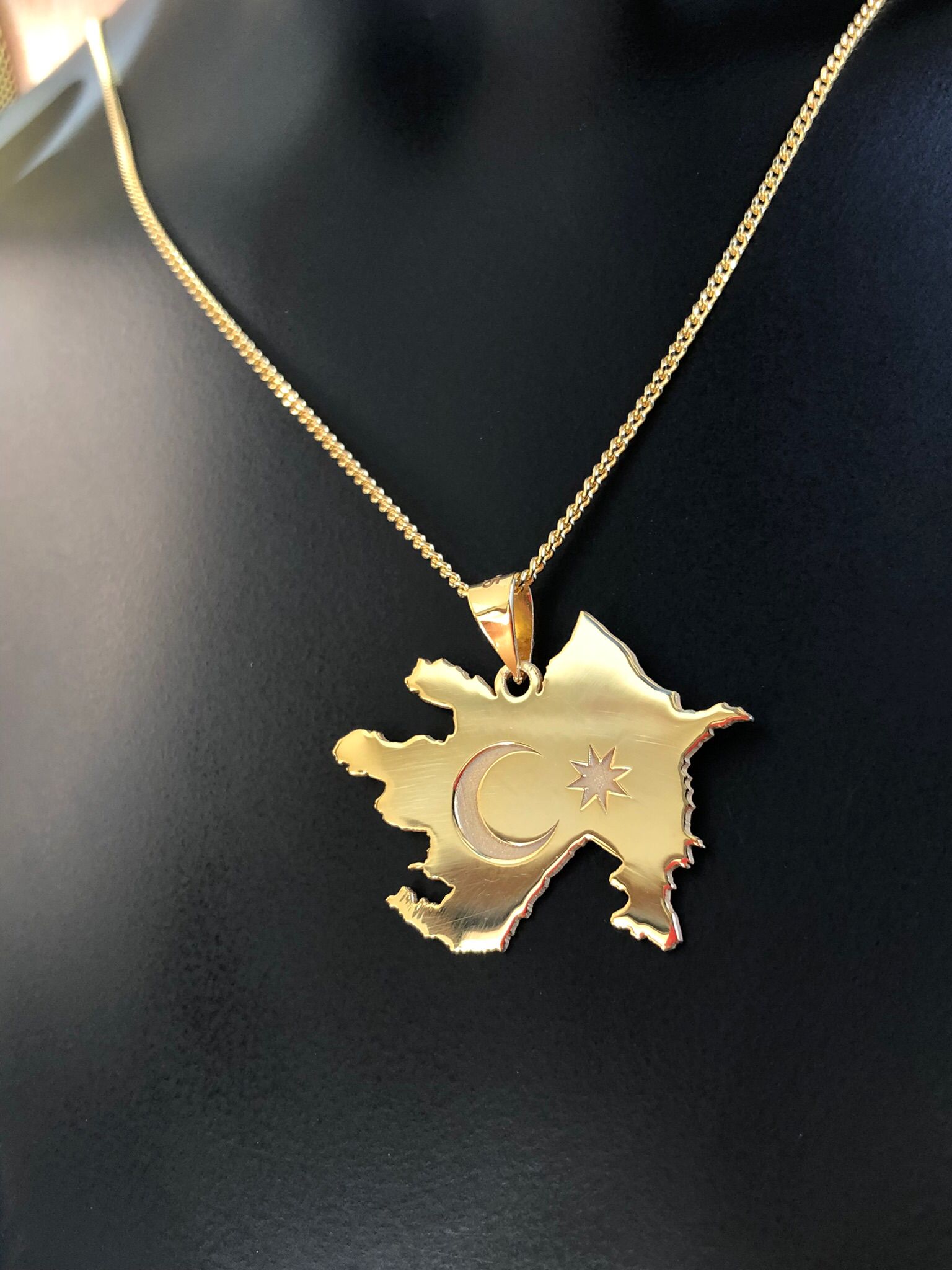 Kadın Erkek Gümüş Kolye - Azerbaycan (AZERBAİJAN) Haritası Bayrağı Gold Renk  Ülke Kolye