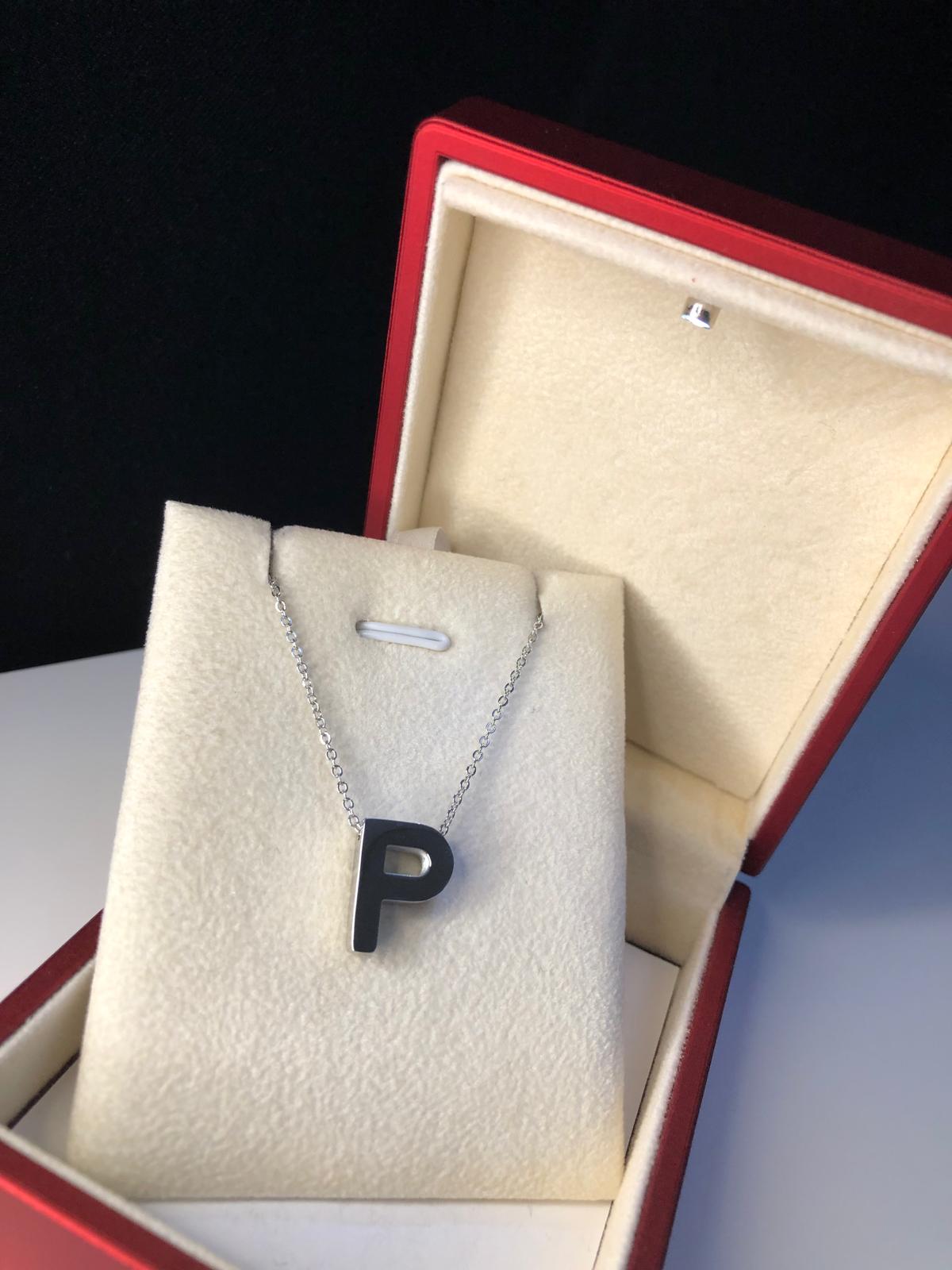 P Harfi Üç Boyutlu Beyaz Çelik Kadın Kolye Işıklı Kutuda • Sevgiliye • Eşe • Anneye • Arkadaşa Kolye