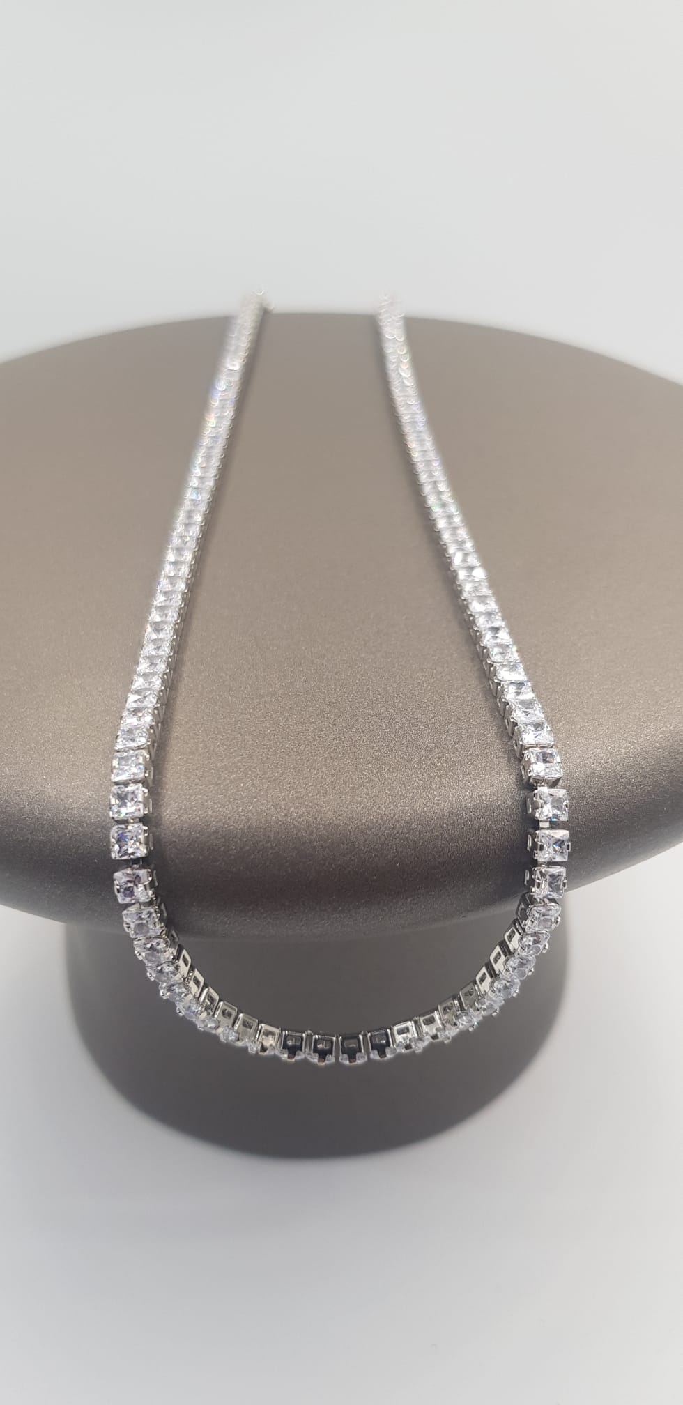 Xuping Kadın Su Yolu Kolye Kare Kesim Beyaz Renk Swarovski Taşlı Micro Kaplama Kararmaz