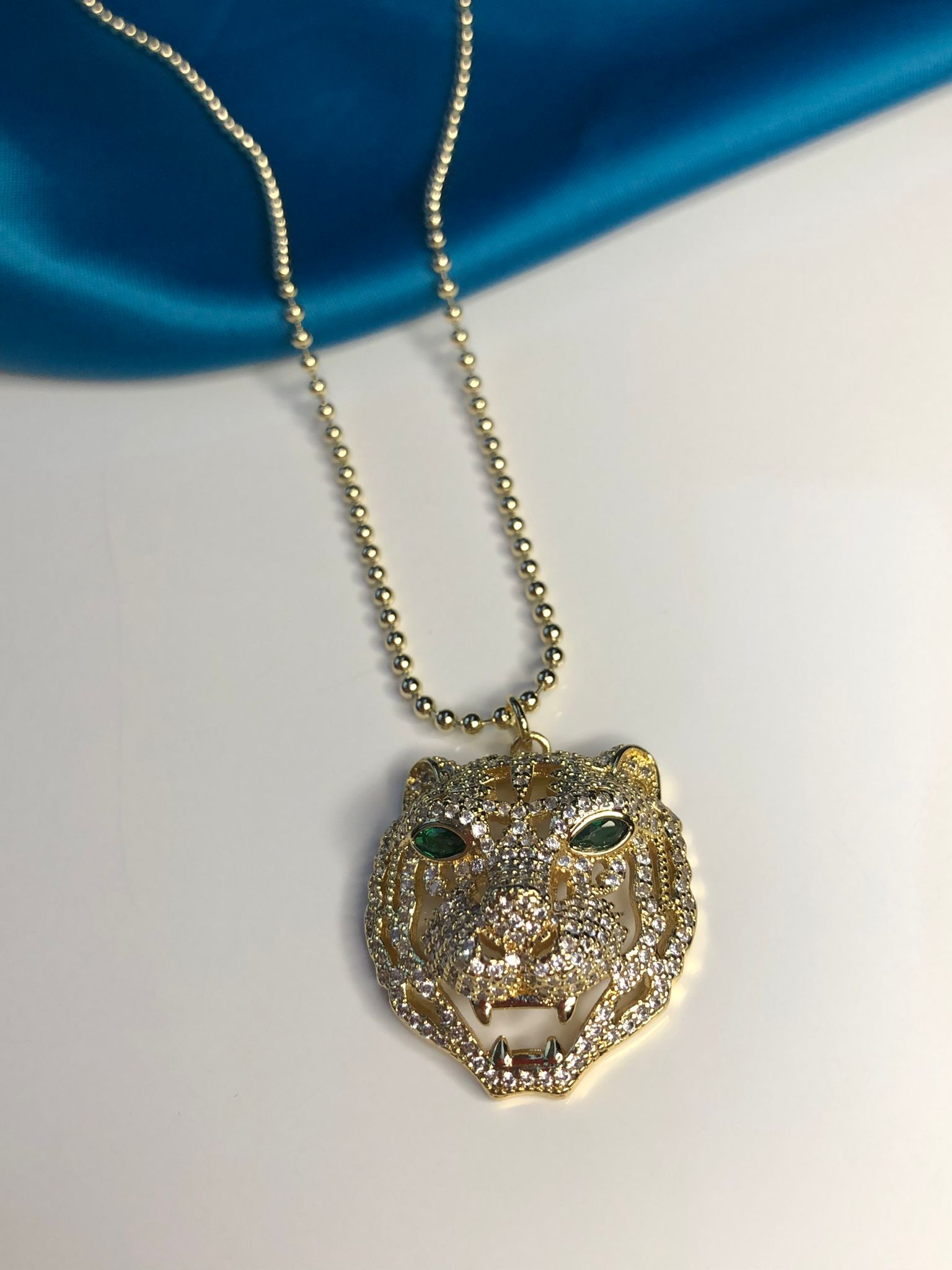 Xuping Tasarım Mikro Kaplama Swarovski Taşlı Sarı Renk Kaplan Sevgiliye Eşe Bijuteri Kolye
