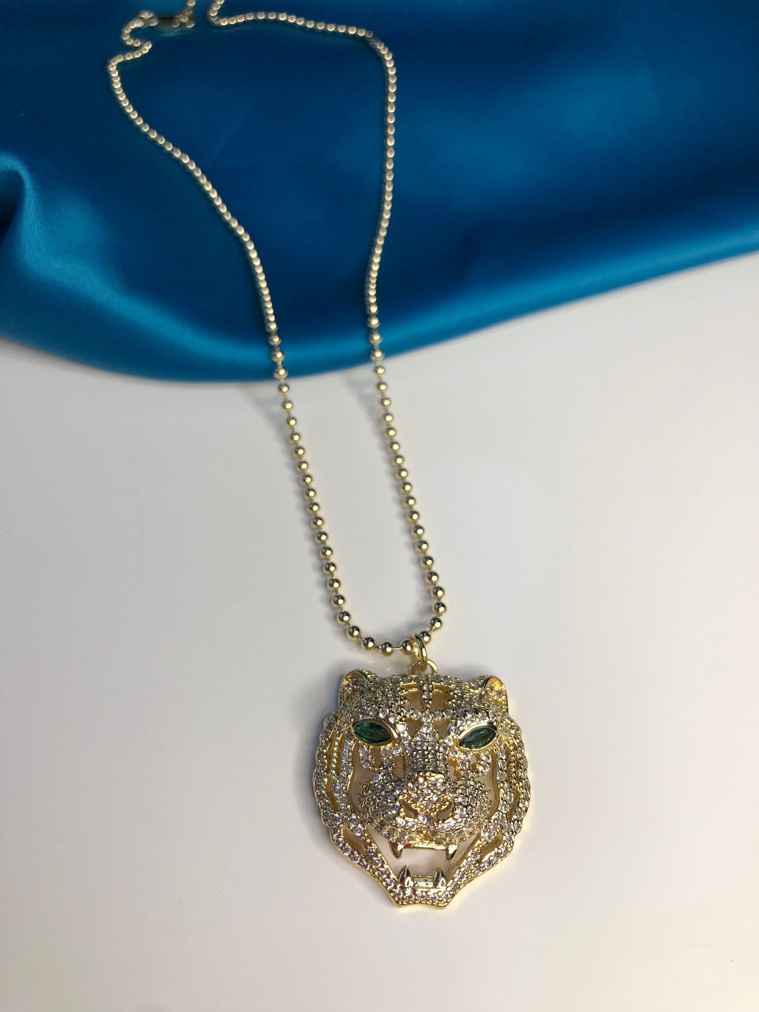 Xuping Tasarım Mikro Kaplama Swarovski Taşlı Sarı Renk Kaplan Sevgiliye Eşe Bijuteri Kolye