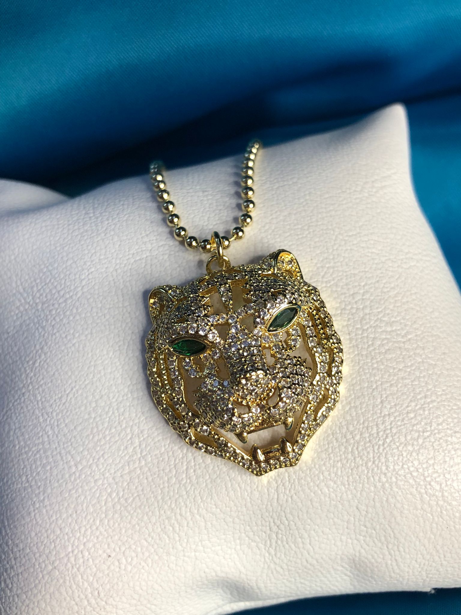 Xuping Tasarım Mikro Kaplama Swarovski Taşlı Sarı Renk Kaplan Sevgiliye Eşe Bijuteri Kolye