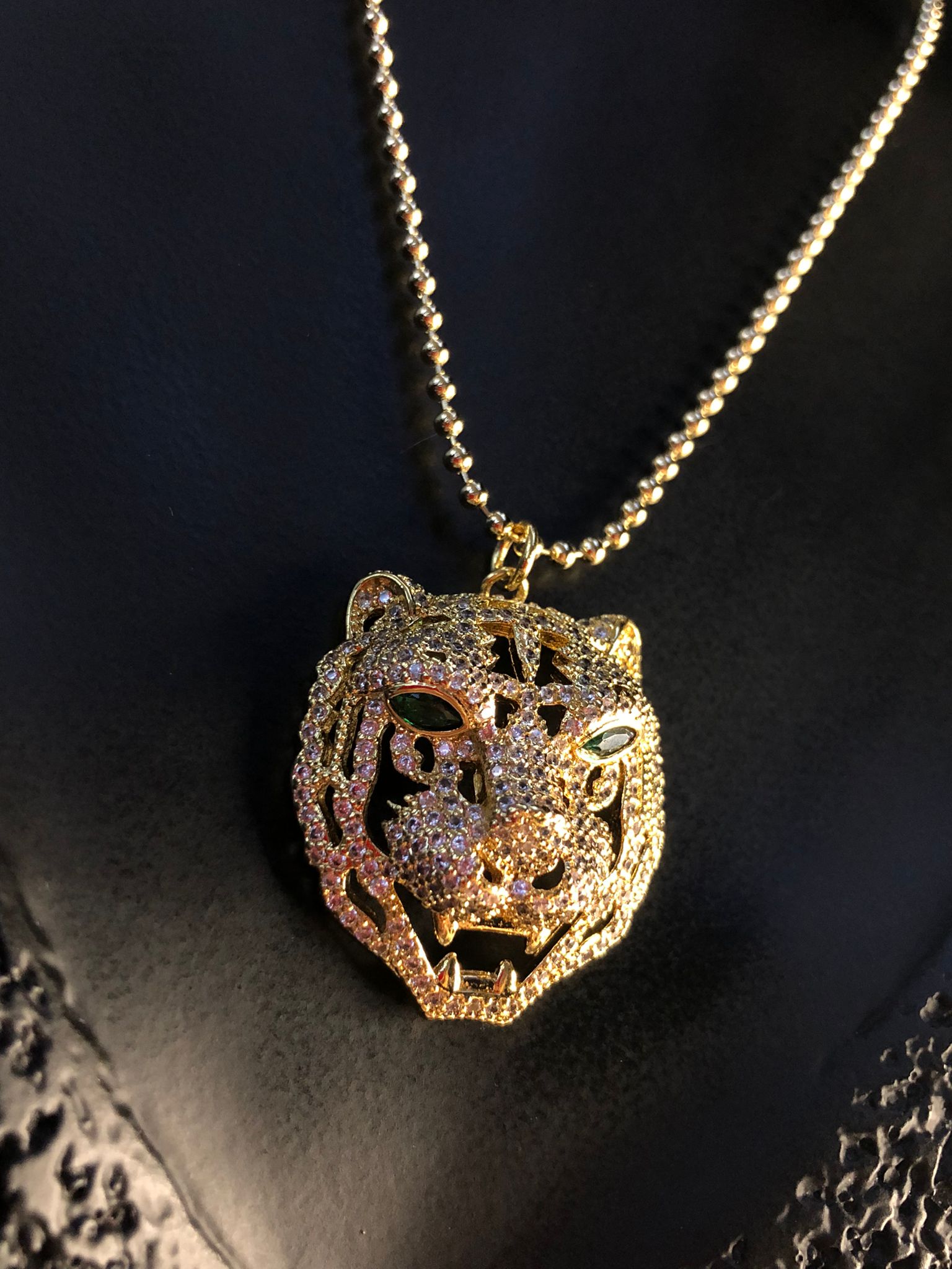 Xuping Tasarım Mikro Kaplama Swarovski Taşlı Sarı Renk Kaplan Sevgiliye Eşe Bijuteri Kolye