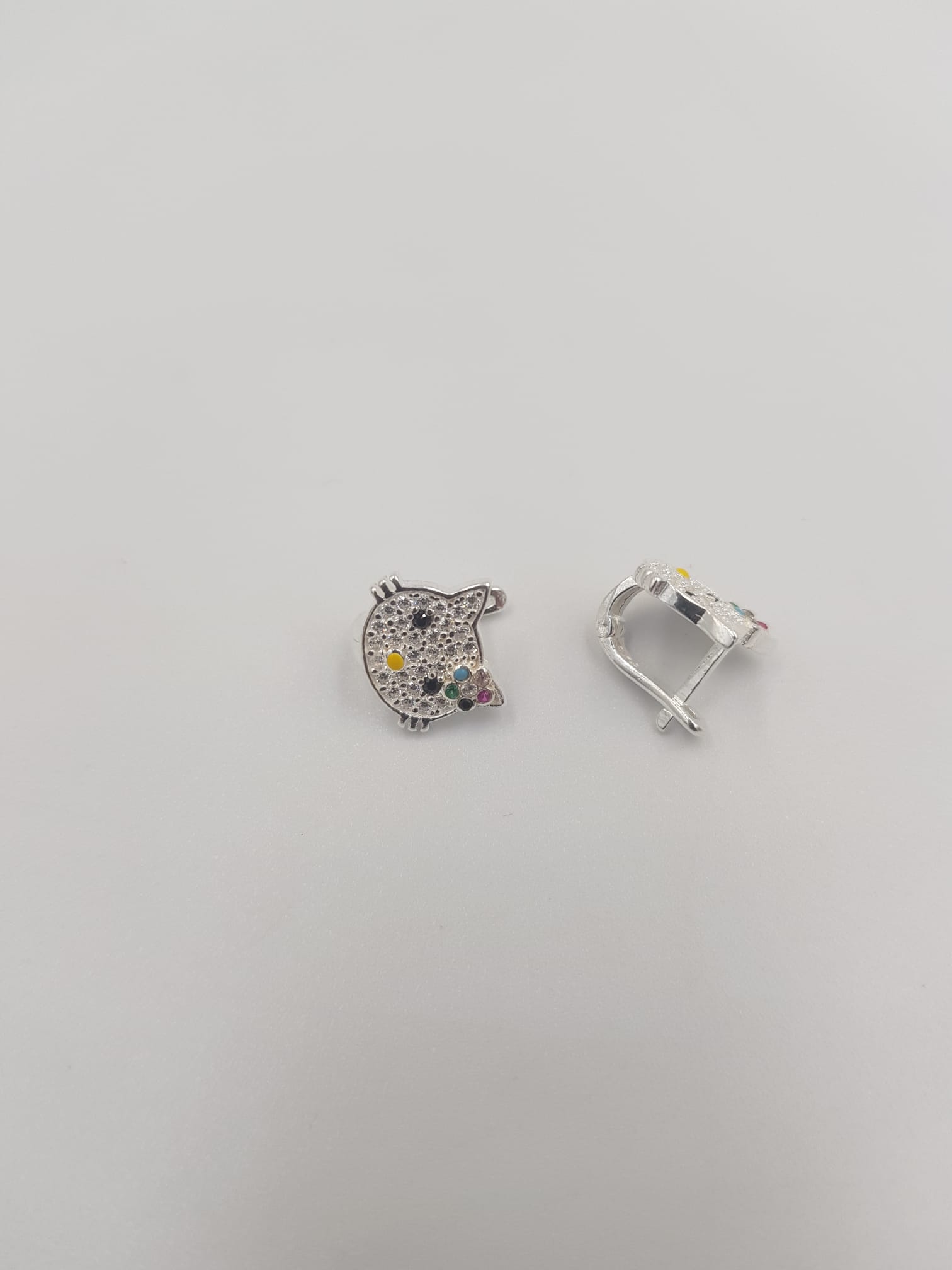 Vog Zirconia Taş İşlemeli 925 Ayar Gümüş Hello Kitty Kedicik Hediyelik Çocuk,Bebek Küpesi 