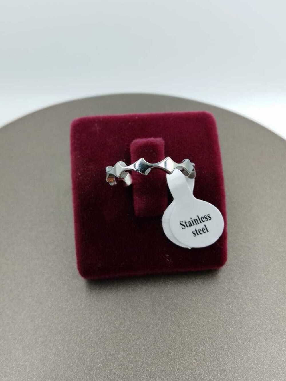 Vog Kişiye Özel 1. Sınıf Vip Çelik 4Mm Baklava Desen Model Unisex Sarı Renk Çelik Alyans