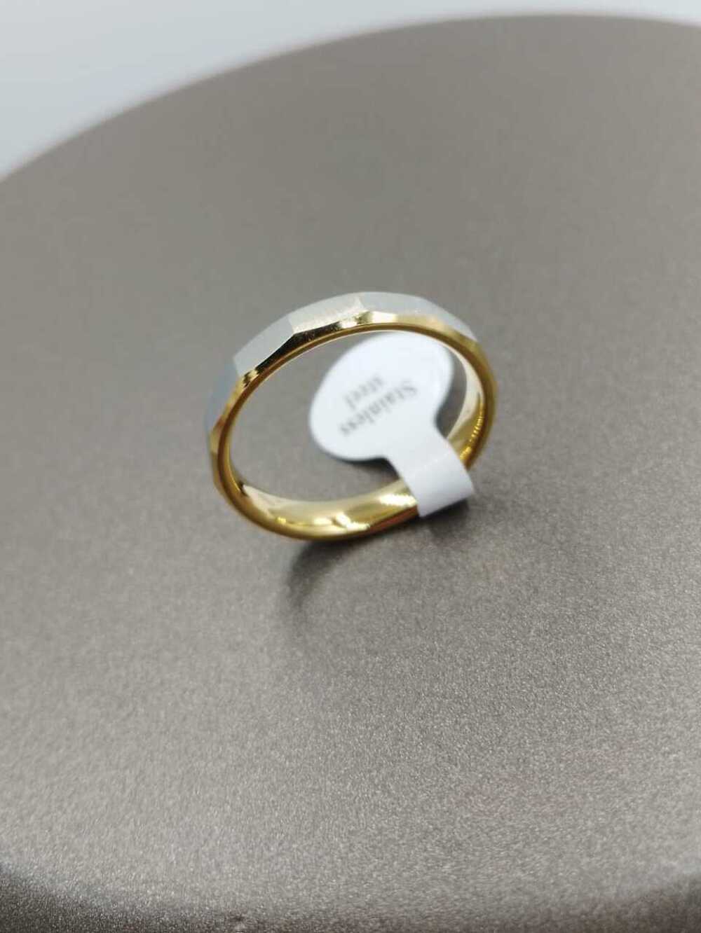 Vog Kişiye Özel 1. Sınıf Vip Çelik 4Mm Prizma Desen Model Unisex Çift Renk Çelik Alyans