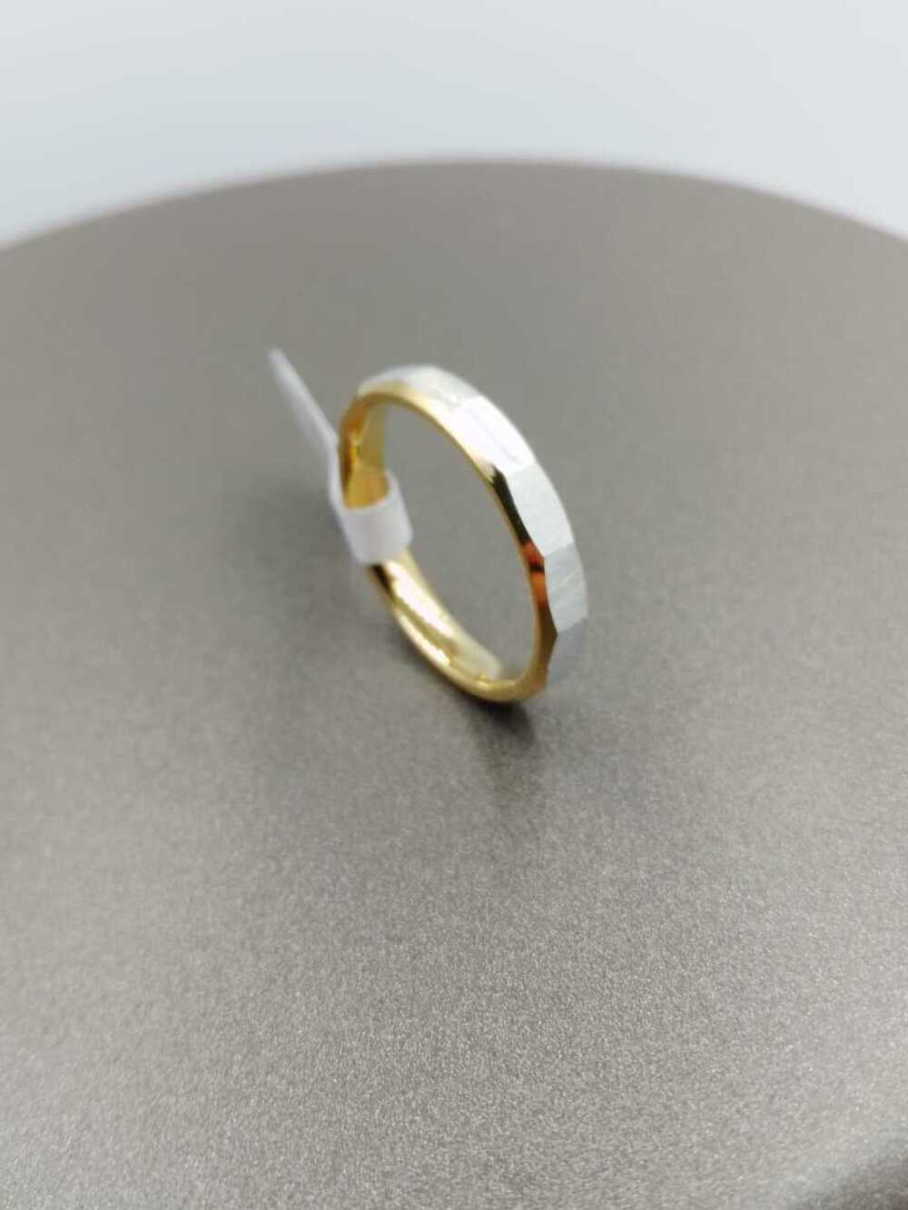 Vog Kişiye Özel 1. Sınıf Vip Çelik 4Mm Prizma Desen Model Unisex Çift Renk Çelik Alyans