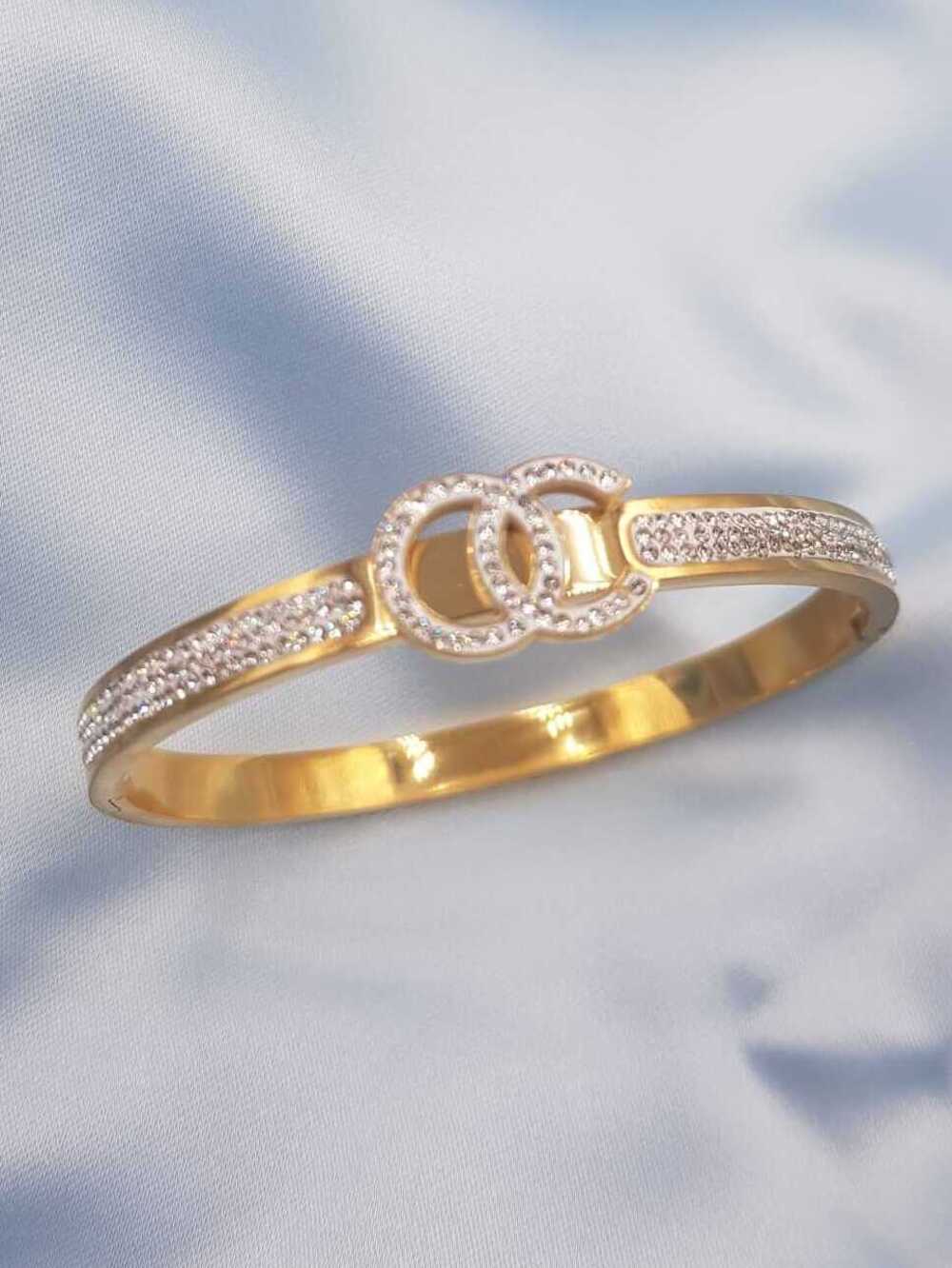 Vog Çelik Chanel (4) Model Taş İşlemeli Sevgiliye,Anneye,Arkadaşa Hediye Bileklik