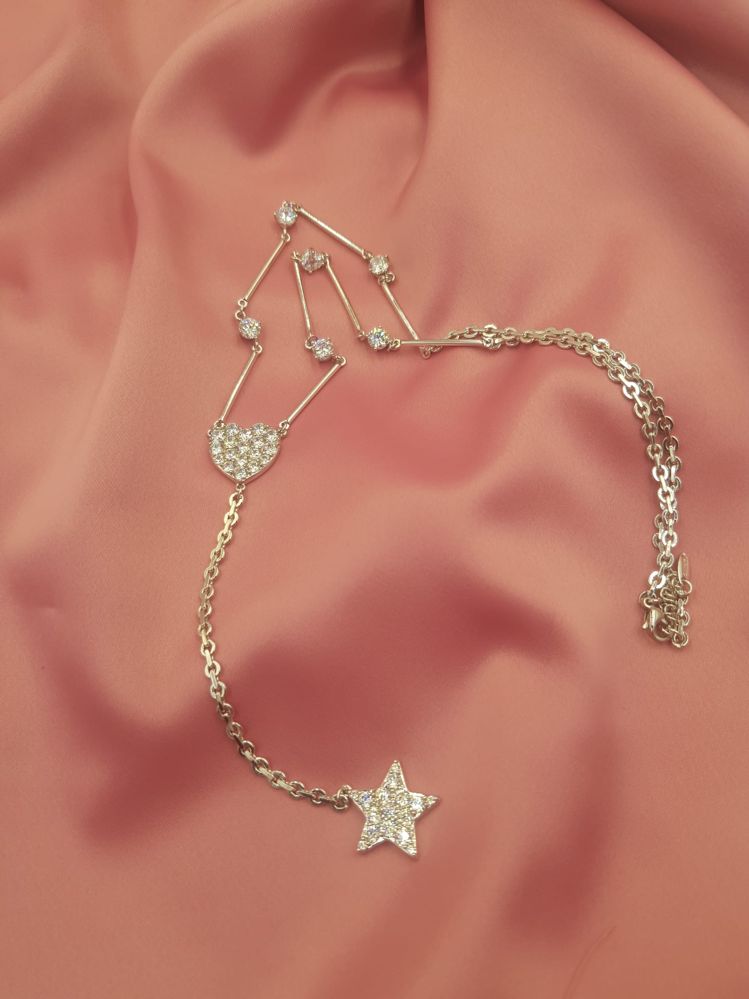 Vog Kalp V Yıldız Temalı Swarovski Taşlı Vip Kaplama Sevgiliye,Anneye,Arkadaşa  Hediye Kolye