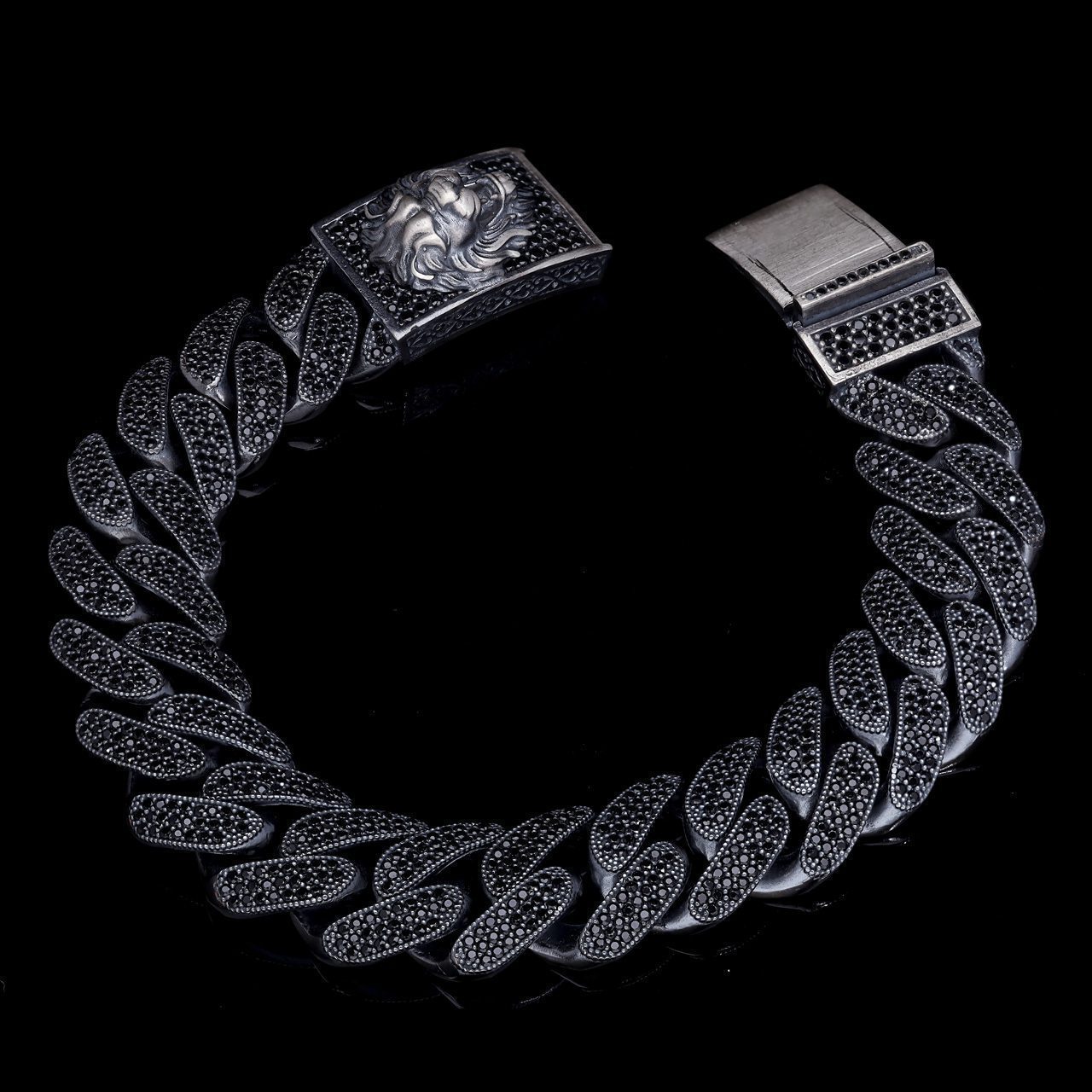 Vog Aslan (Lion) Figür Siyah Zirconia Taşlı Gurmet Model 925 Ayar Gümüş Bileklik 