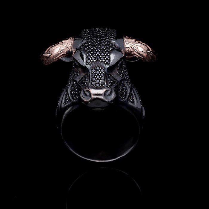 Vog Boğa (BULLS) Figürlü Siyah Zirconia Taşlı 925 Ayar Gümüş Sevgiliye Eşe Babaya Hediye Yüzük 