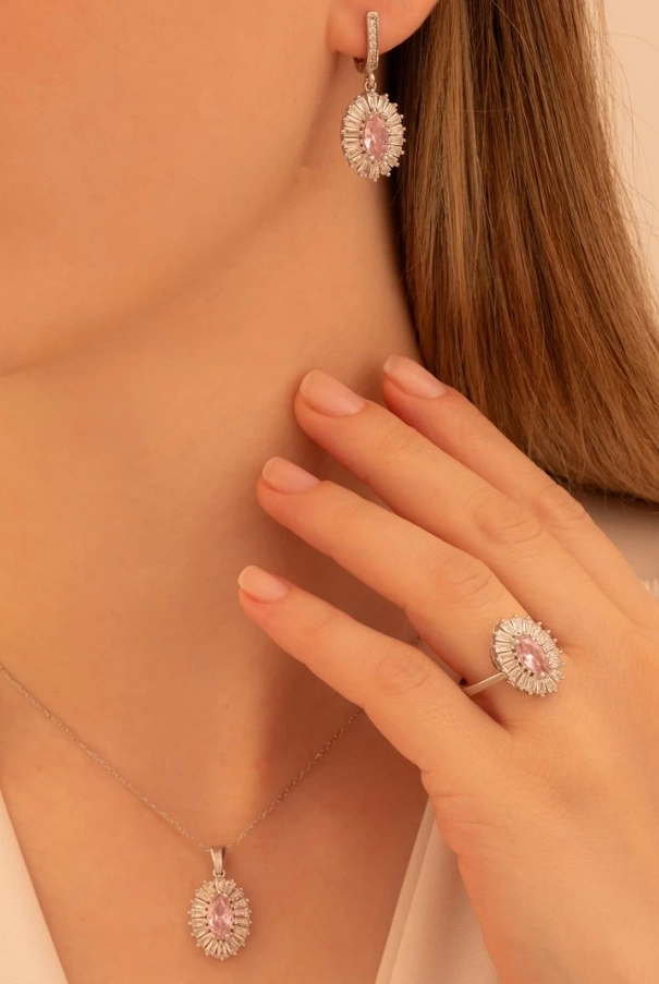 Vog Kadın Gümüş Set - Mekik Model Pembe Zirkon Taşlı Baget Süslemeli Rodyumlu Kadın Set