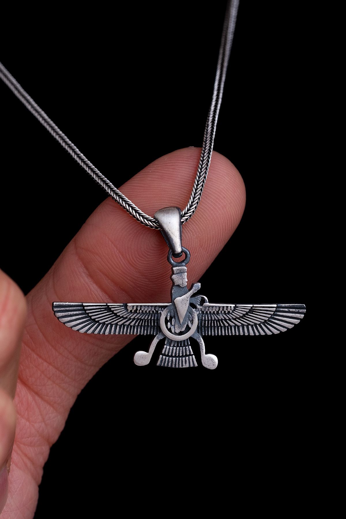 Vog Ahura Mazda Figürlü 925 Ayar Gümüş Sevgiliye Eşe Babaya Hediye Erkek Kolye