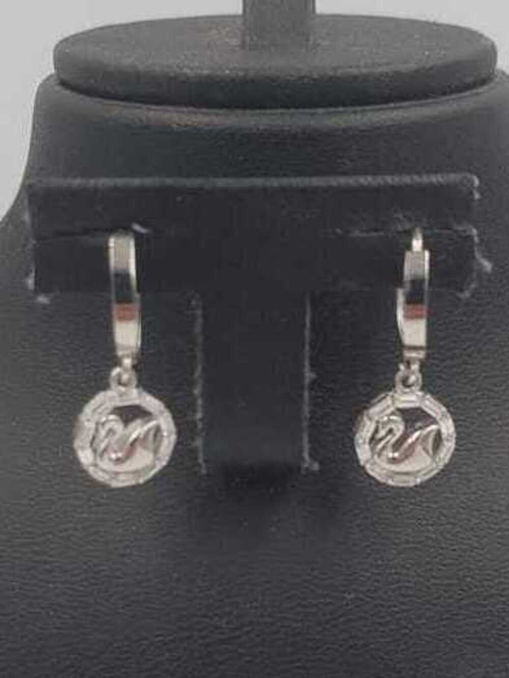 Vog Swarovski Model Baget Taşlı Ufak Boy Kuğu Tasarım 925 Ayar Gümüş Küpe