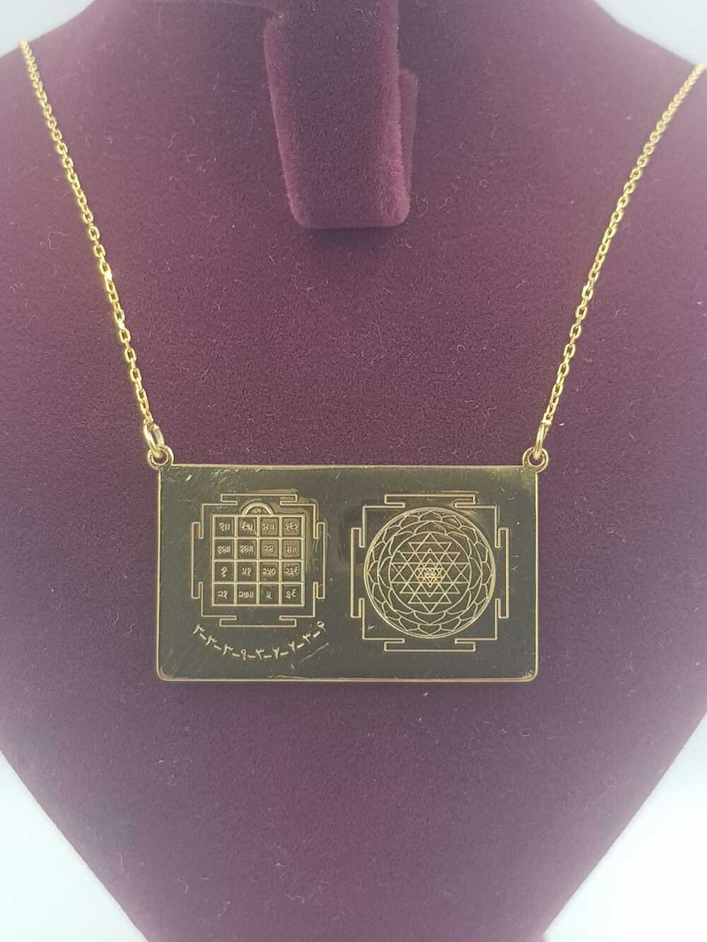 Vog Unisex Çift Yönlü Vashikaran&Kuber Yantra Aşk,Para,Sağlık.Başarı,Şans Mıknatısı Gümüş Kolye