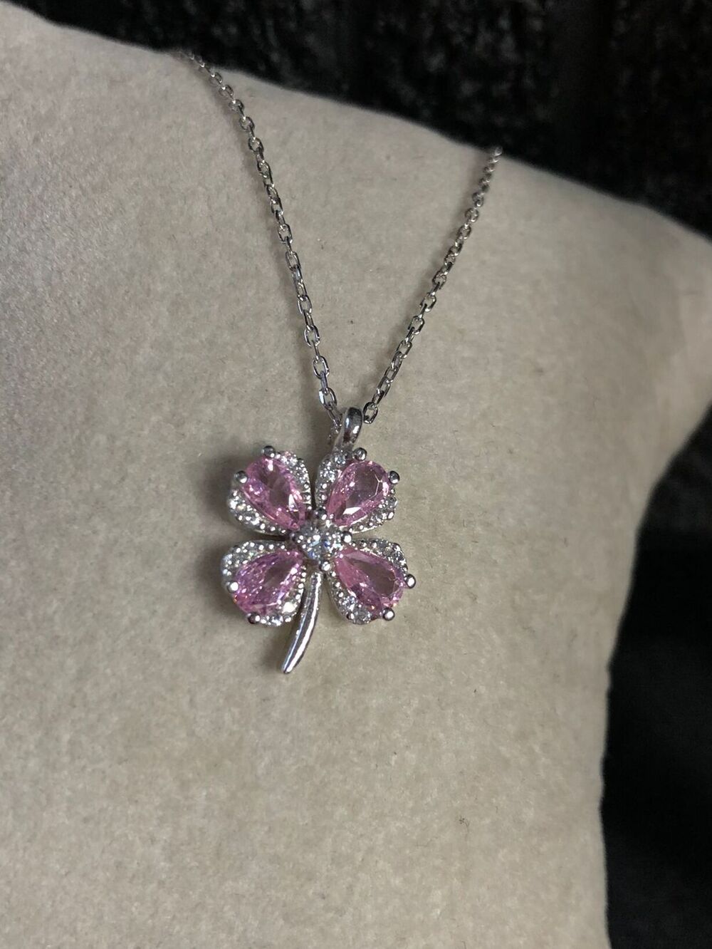 Vog Pembe Damla Taşlı 4 Yapraklı Yonca 925 Ayar Gümüş Sevgiliye,Anneye,Eşe,Arkadaşa Kolye