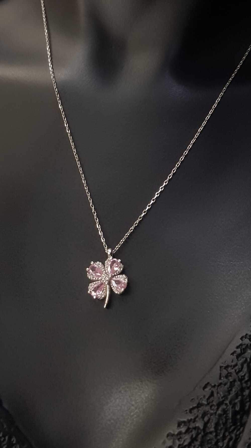 Vog Pembe Damla Taşlı 4 Yapraklı Yonca 925 Ayar Gümüş Sevgiliye,Anneye,Eşe,Arkadaşa Kolye