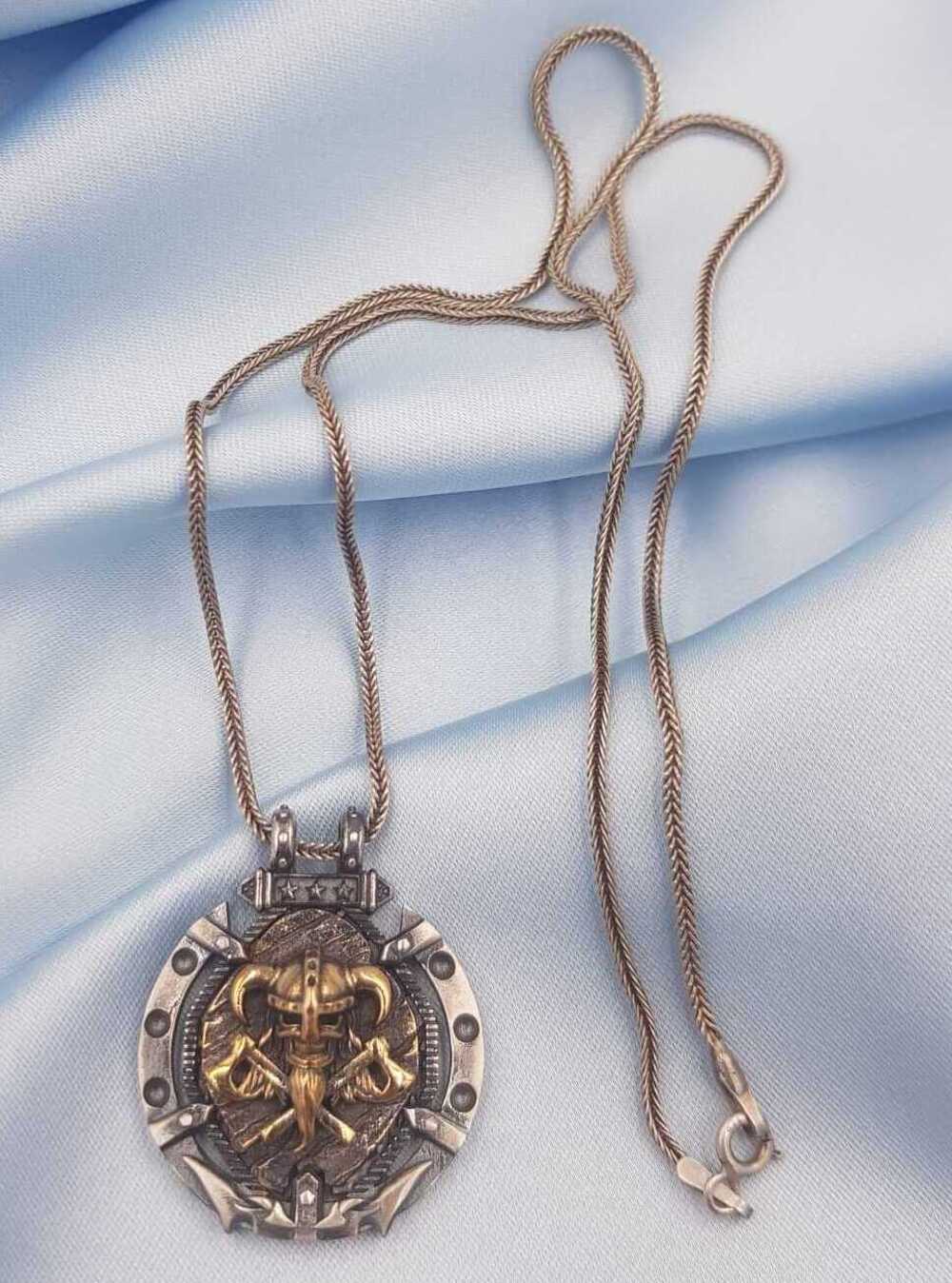  Erkek Gümüş Kolye - Vikings Savaşçısı Gotik Tasarım Işlemeli • Işıklı Kutuda • Sevgiliye • Eşe