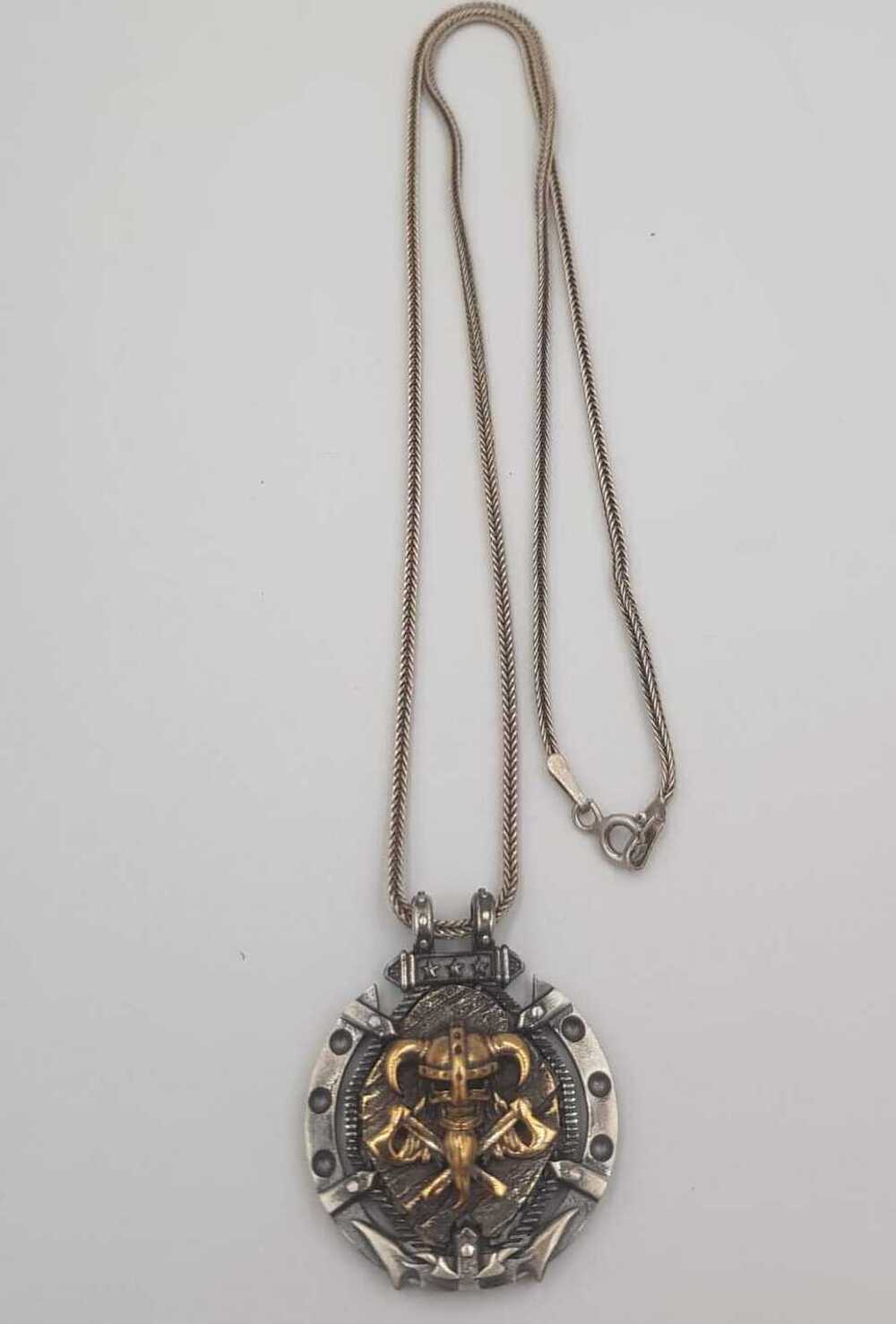  Erkek Gümüş Kolye - Vikings Savaşçısı Gotik Tasarım Işlemeli • Işıklı Kutuda • Sevgiliye • Eşe