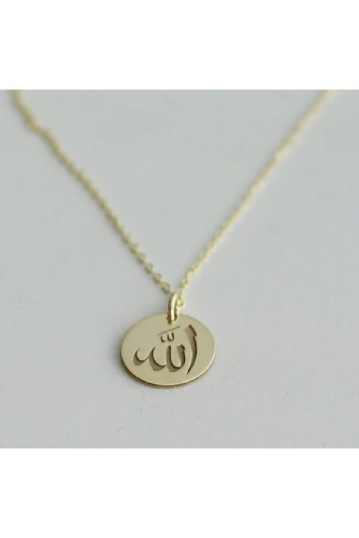 Vog Allah Yazılı 925 Ayar Gümüş Sarı Renk Sevgiliye Eşe Anneye Arkadaşa Hediye Kolye