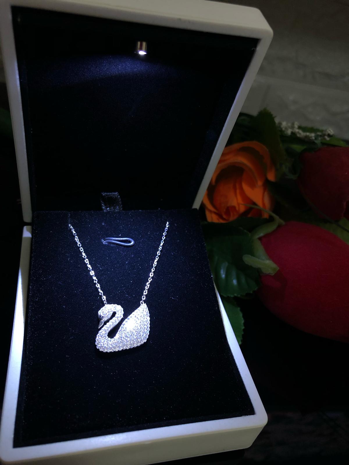 Kuğu Model 2 Zirconia Taşlı 925 Ayar Gümüş 925 Ayar Gümüş Sevgiliye • Eşe • Anneye Kolye