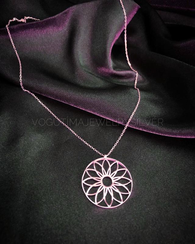 Vog Lotus Çiçeği Rose Renk 925 Ayar Gümüş Sevgiliye Eşe Anneye Arkadaşa Hediye Kolye