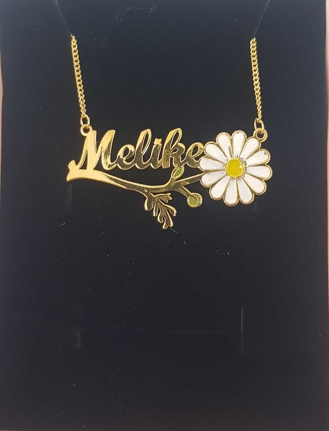 Melike Yazılı Papatya İsim Kolye 925 Ayar Gümüş • Sevgiliye • Eşe  • Anneye Hediye Kolye