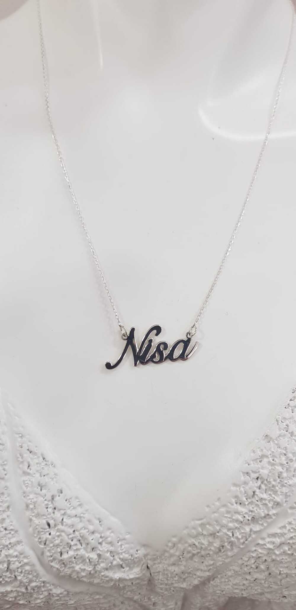 Vog Kişiye Özel Tasarım Nisa Yazılı Isim Kolye 925 Ayar Gümüş Beyaz Renk Sarı,Roze Renk Seçenek