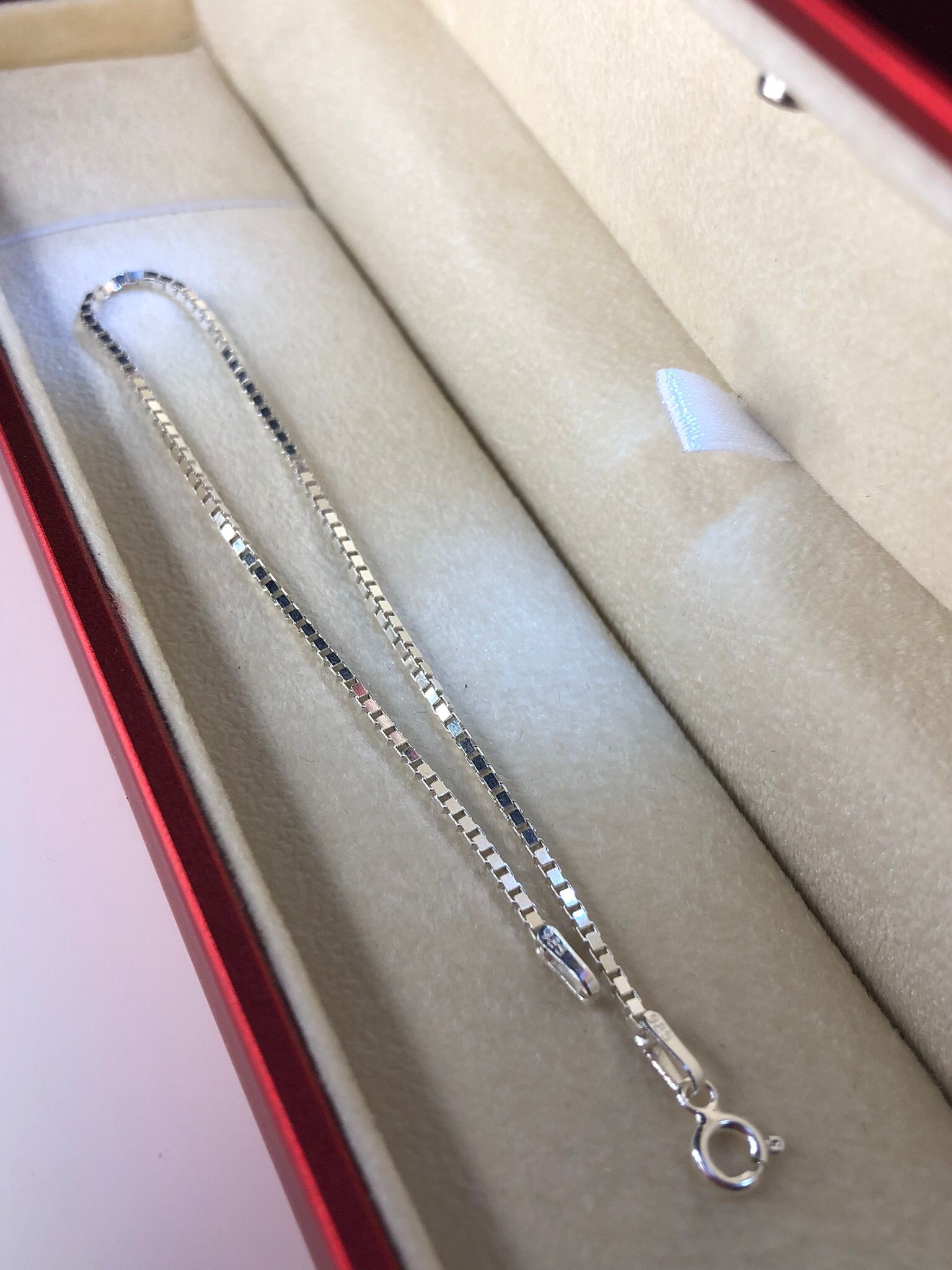 1.5 mm Küp Zincir Gümüş Bileklik • Işıklı Kutuda Sevgiliye • Eşe • Babaya • Künye