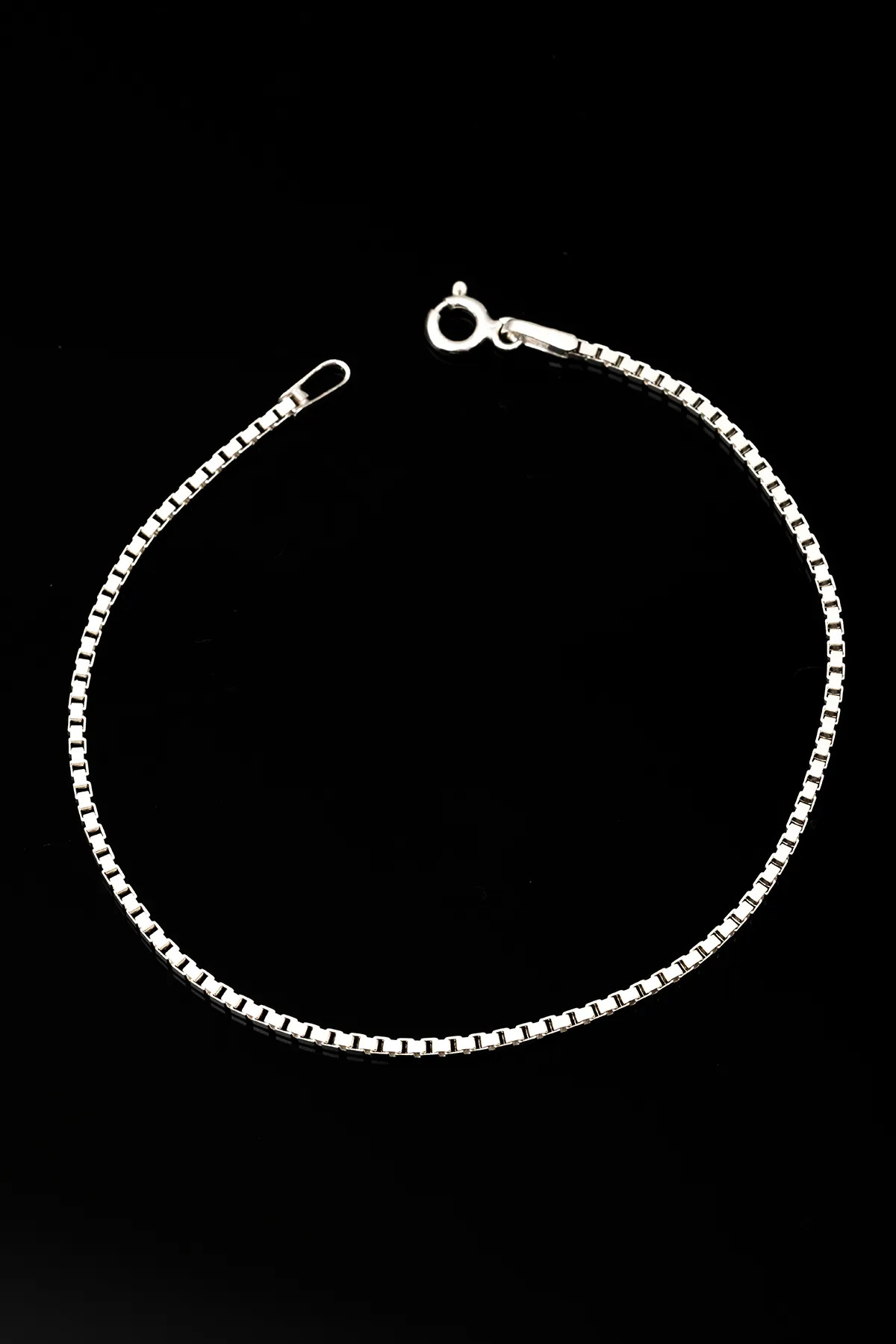 1.5 mm Küp Zincir Gümüş Bileklik • Işıklı Kutuda Sevgiliye • Eşe • Babaya • Künye