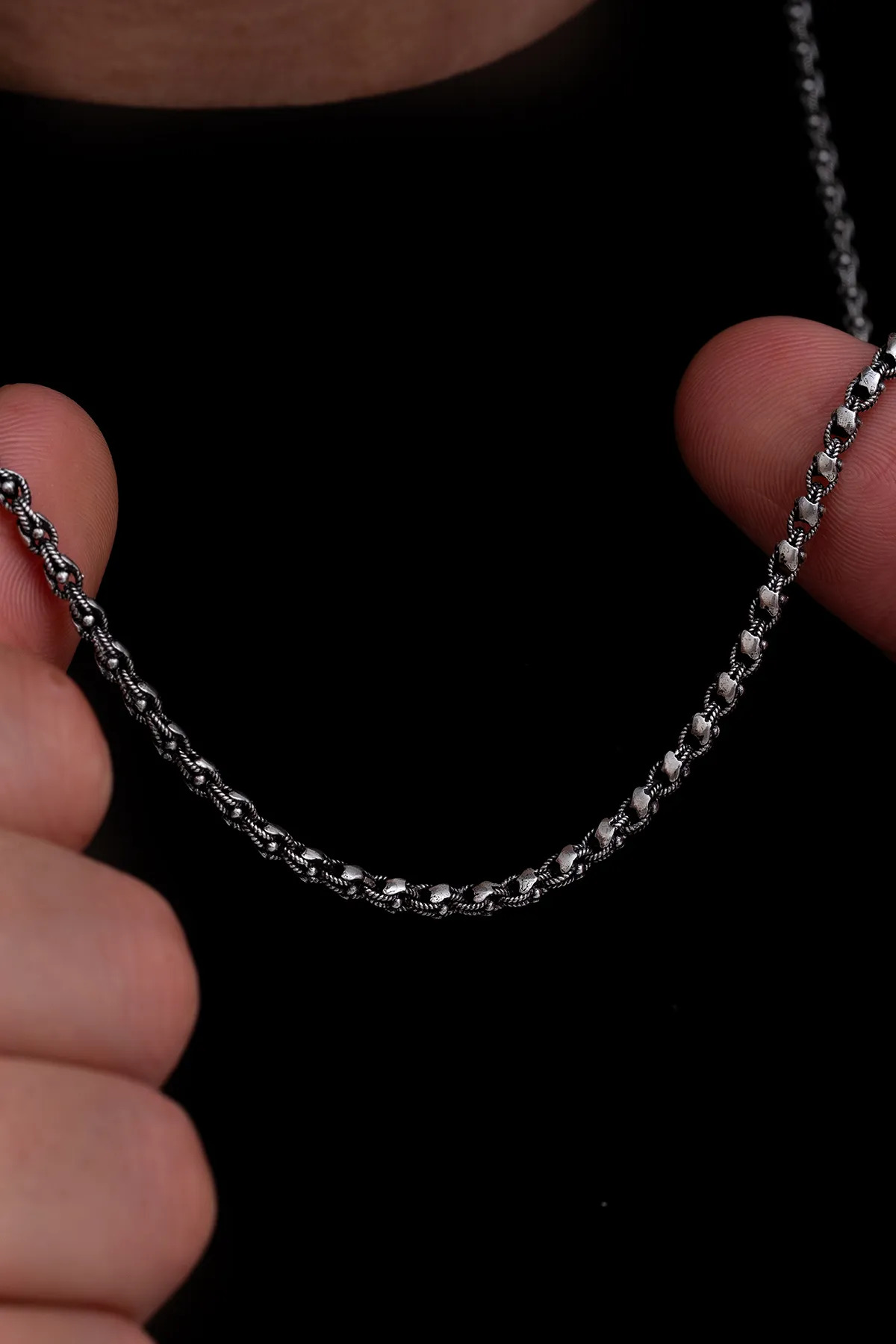 3mm Pullu Arnavut Erkek Gümüş Zincir •  Işıklı Kutuda • Sevgiliye • Eşe • Babaya Kolye