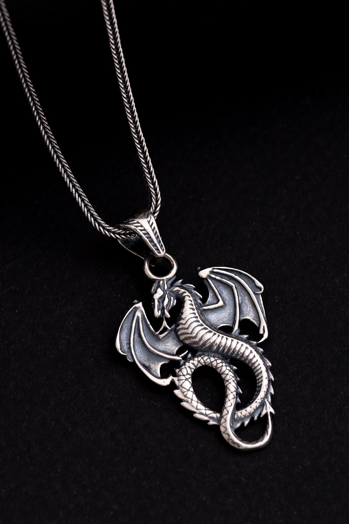 Vog Game Of Thrones Khaleesinin Ejderhası Figürlü 925 Ayar Gümüş Sevgiliye Eşe Babaya Kolye