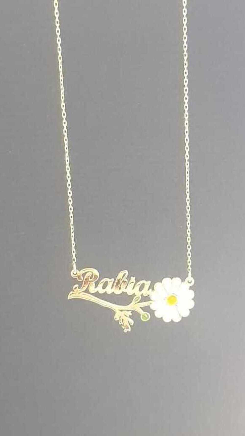 Rabia Yazılı Papatya İsim Kolye 925 Gümüş  • Sevgiliye • Eşe • Anneye • Arkadaşa Hediye Kolye