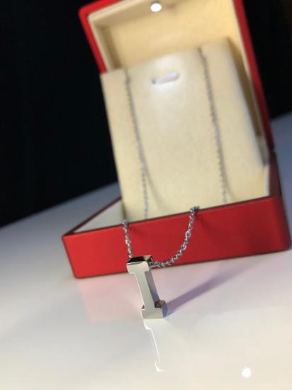 I Harfi Üç Boyutlu Beyaz Çelik Kadın Kolye Işıklı Kutuda • Sevgiliye • Eşe • Anneye • Arkadaşa Kolye