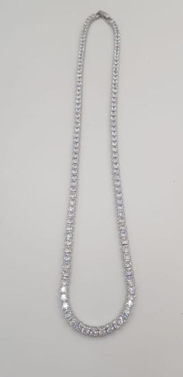 Xuping Kadın Su Yolu Kolye Kare Kesim Beyaz Renk Swarovski Taşlı Micro Kaplama Kararmaz