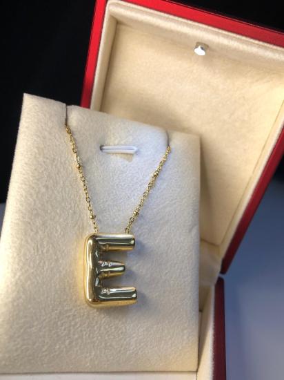 Balon E Harf Kolye Paslanmaz Çelik Sarı Renk • Işıklı Kutuda • Sevgiliye • Eşe • Anneye Kolye