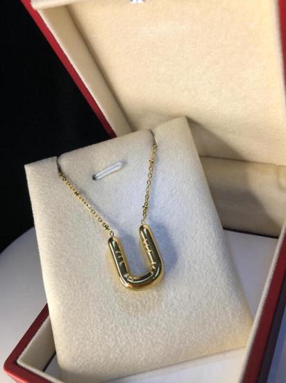 Balon U Harf Kolye Paslanmaz Çelik Sarı Renk • Işıklı Kutuda • Sevgiliye • Eşe • Anneye Kolye