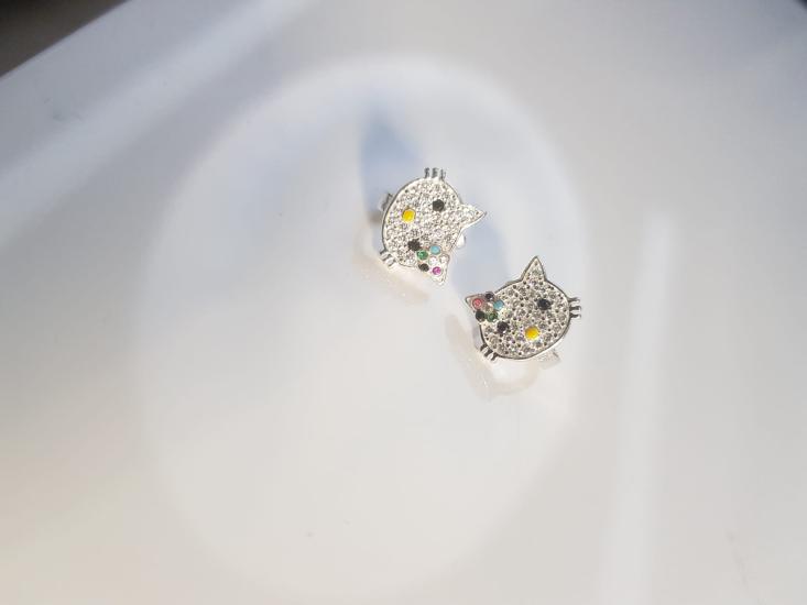 Vog Zirconia Taş İşlemeli 925 Ayar Gümüş Hello Kitty Kedicik Hediyelik Çocuk,Bebek Küpesi 