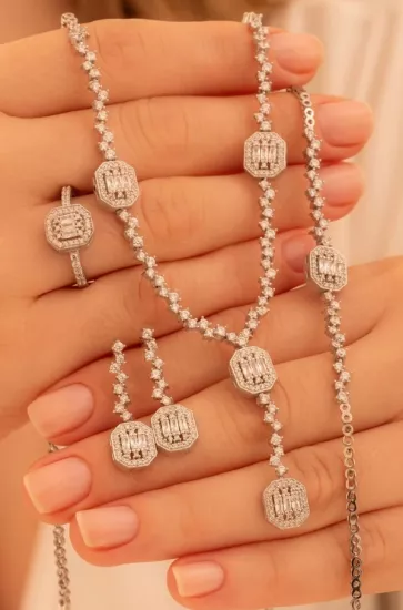 Vog Kadın Gümüş Takı Seti - Nevrez Baget Taşlı Zirkon Süslemeli Kolye, Bileklik, Yüzük, Küpe Tam Set