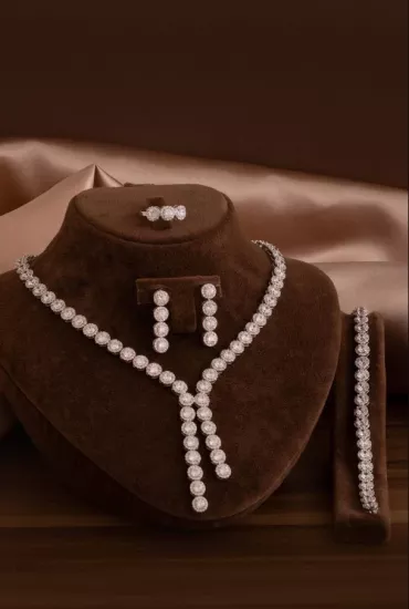 Vog Kadın Gümüş Takı Seti - İdil Yuvarlak Model Zirkon Taşlı Kolye, Bileklik, Yüzük, Küpe Tam Set