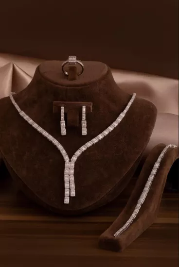 Vog Kadın Gümüş Takı Seti - Dilruba Baget Taşlı Kare Model Kolye, Bileklik, Yüzük, Küpe Tam Set