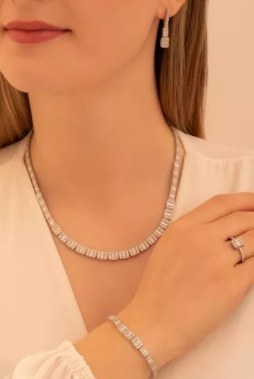 Vog Kadın Gümüş Takı Seti - Mehtap Baget Taşlı Kare Model Kolye, Bileklik, Yüzük, Küpe Tam Set