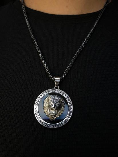 Aslan Kafası Grek Desenli  Işıklı Kutuda • Sevgiliye • Eşe • Babaya • Arkadaşa Çelik Kolye