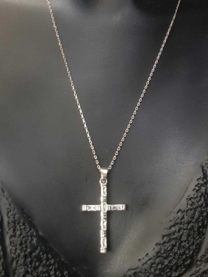 Vog Haç Model Swarovski Şık Tasarım Baget Taşlı 925 Ayar Gümüş Kolye